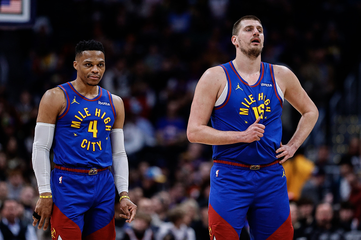 开拓者胜掘金，连胜达四场